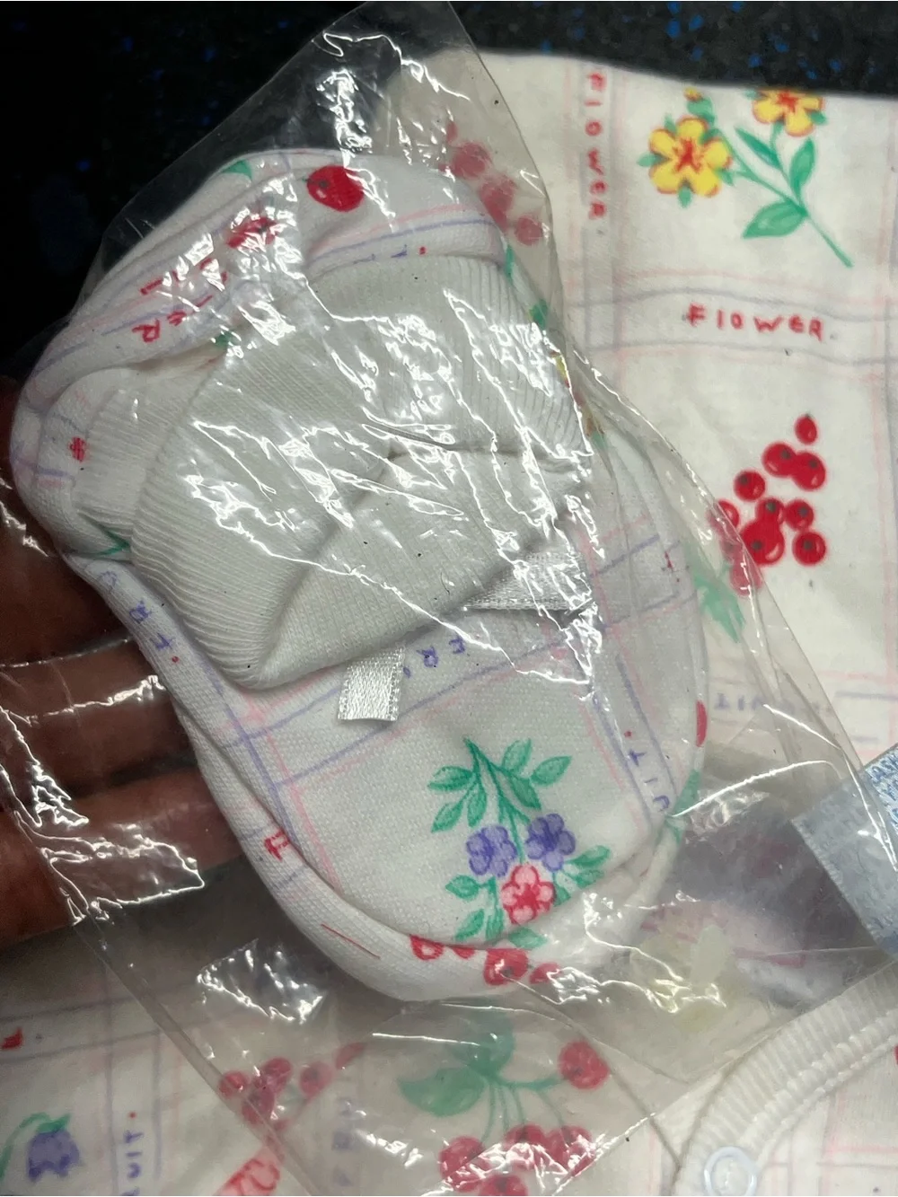 Vintage Kids One-Piece Bodysuit Cream Fruit & Floral Print Farmers Market